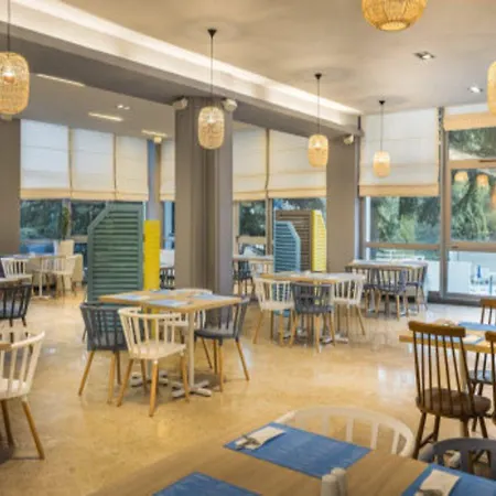 Sunny By Valamar, Ex Crystal 4* פורץ