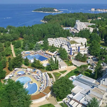 Sunny By Valamar, Ex Crystal מלון 4*