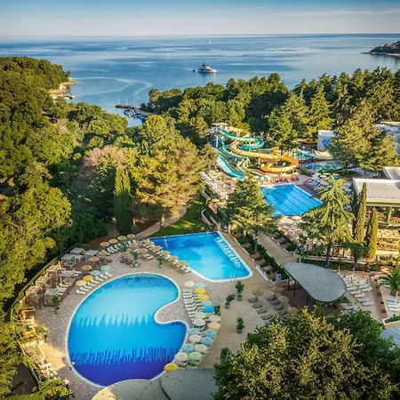 Valamar Crystal Hotell 4*