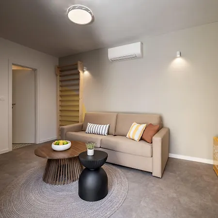 Valamar Crystal Hotell 4*