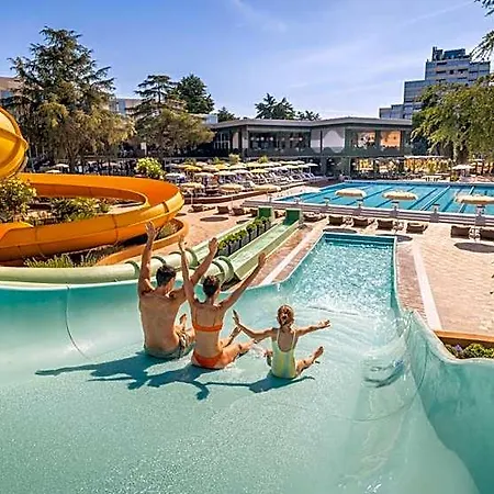 Valamar Crystal 4*