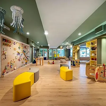 Valamar Crystal Hotel