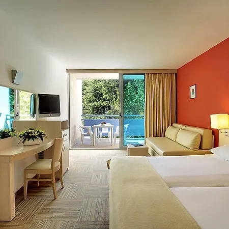 Hotel Valamar Crystal 4*