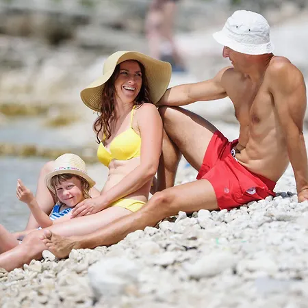 Valamar Crystal فندق 4*